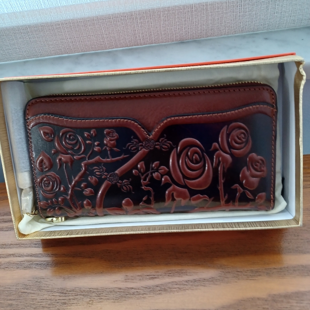 Wallet - Picture 3 of 5